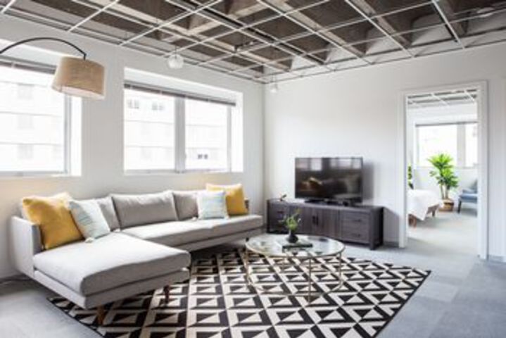 Artsy 2BR in C.B.D. by Sonder