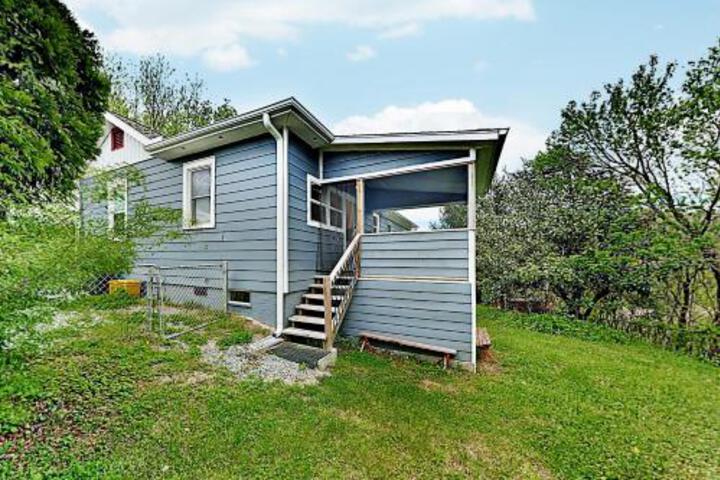 7 3rd Street Home
