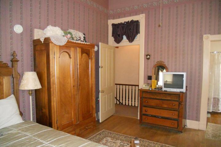 LandMark Inn at the Historic Bank of Oberlin