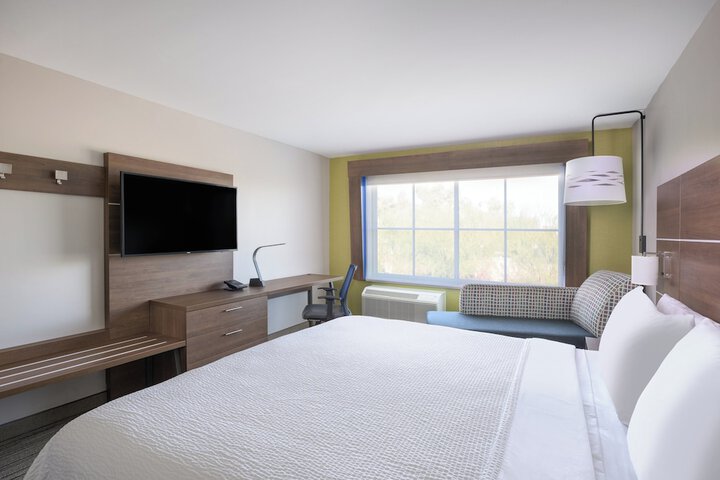 Room 30 of 60