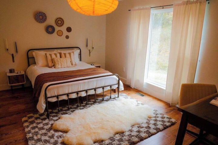 The 312 House a Boho Retreat Hocking Hills