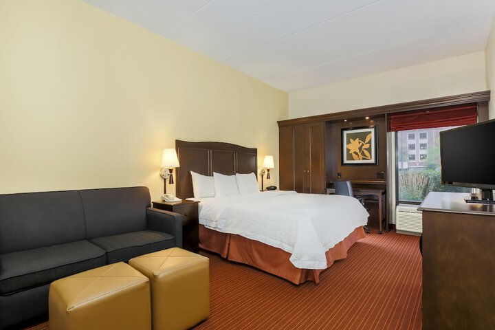 Hampton Inn Champaign / Urbana