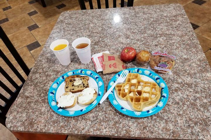 Breakfast/Coffee Service 26 of 27