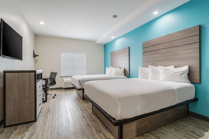 Room 34 of 38