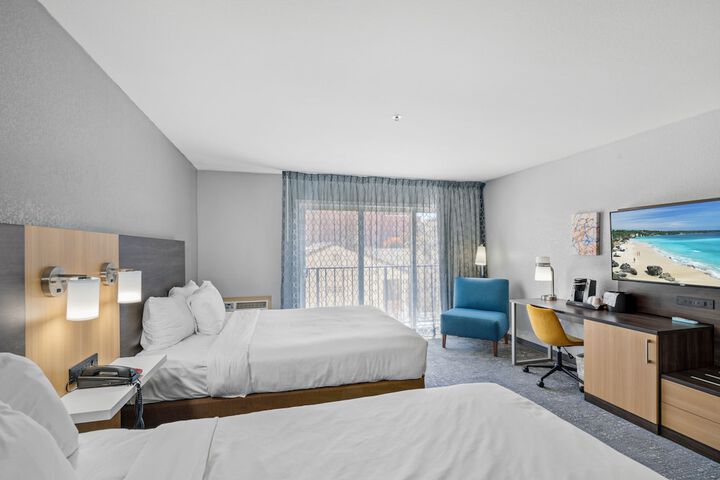 Room 11 of 40