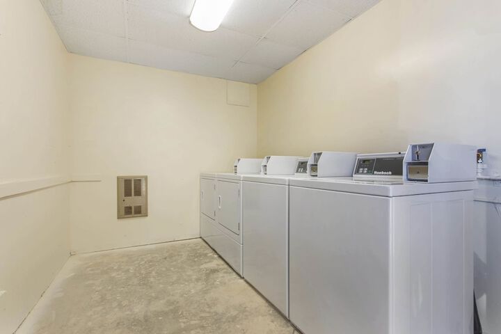 Room 8 of 20
