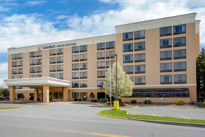 Hotel 2 of 32