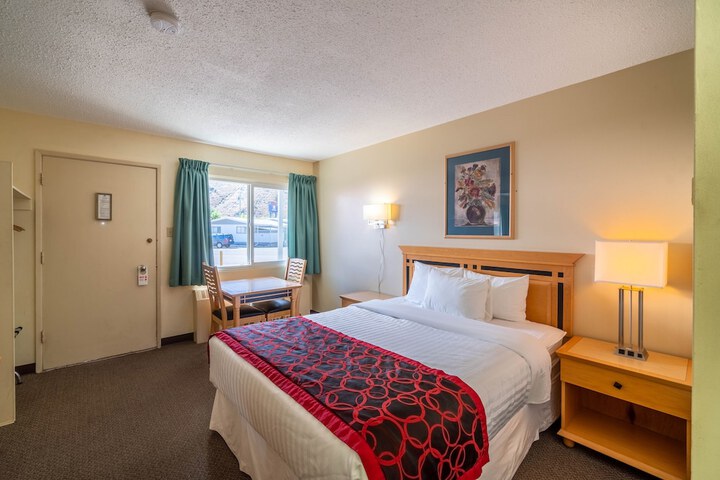 Room 28 of 41