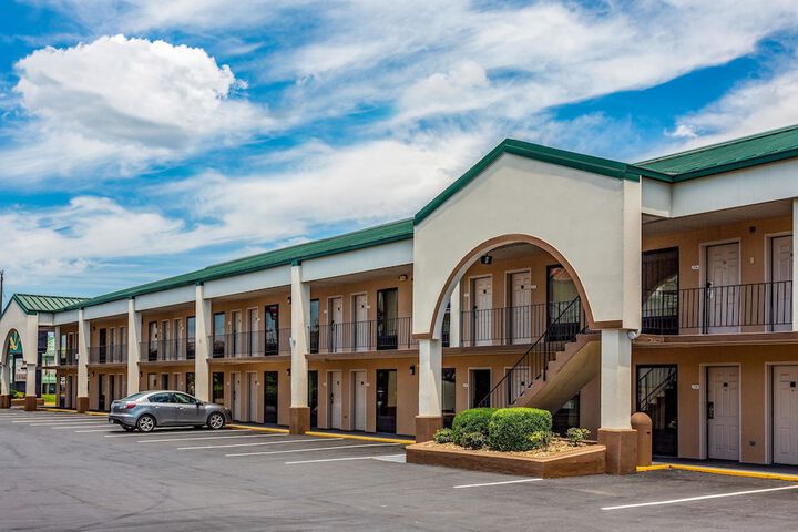Hotel 4 of 41