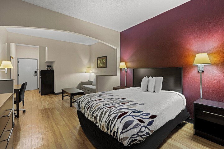 Room 16 of 35