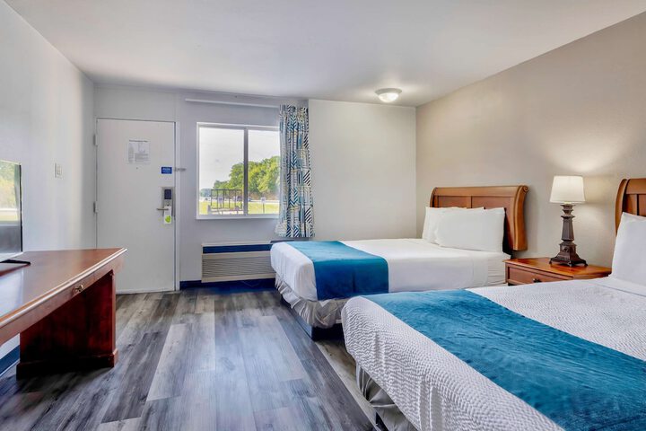 Room 15 of 26