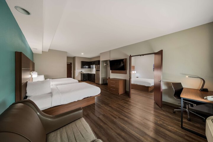 Room 19 of 36