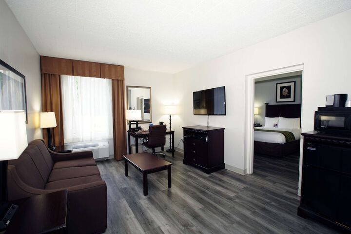 Room 42 of 51