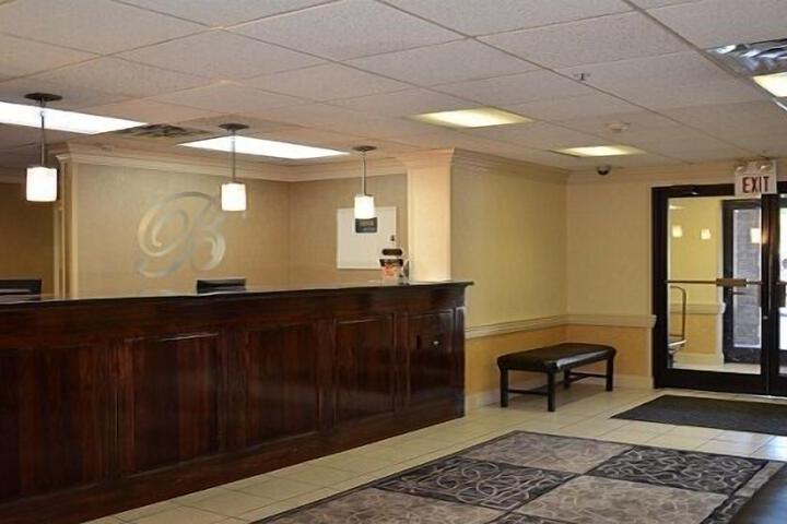 Brookshire Inn & Suites
