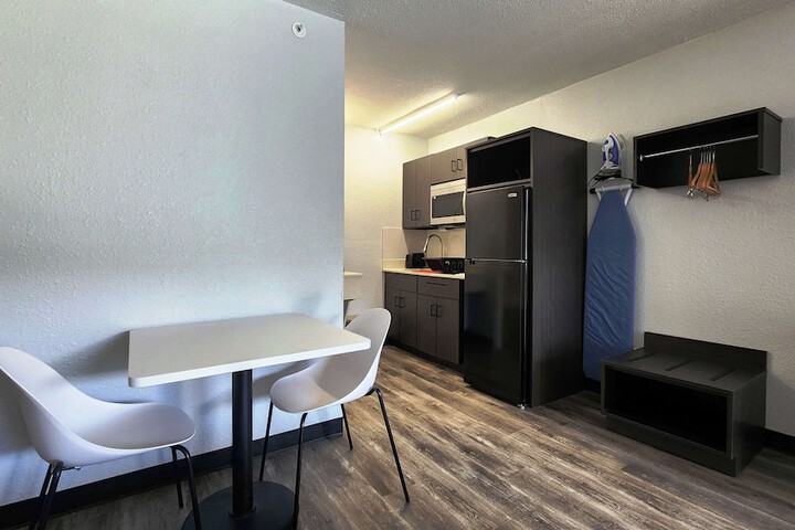 Room 20 of 32