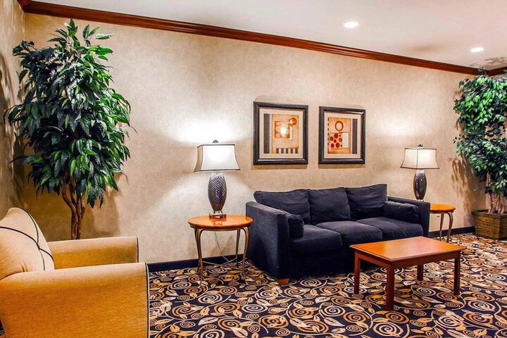 Comfort Inn & Suites Grinnell near I-80