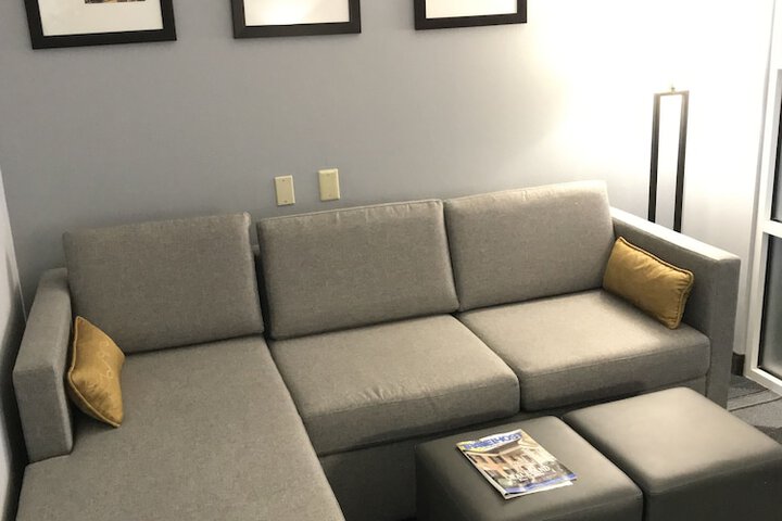 Room 26 of 46