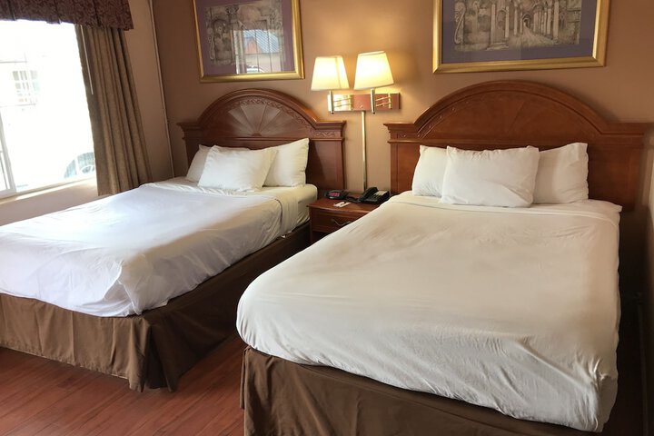 Room 18 of 25