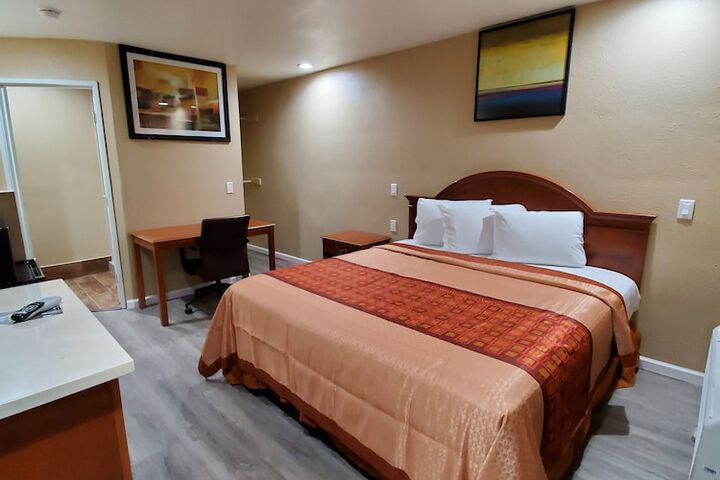 Budget Inn Motel