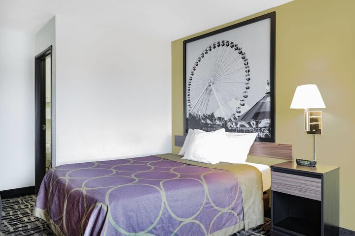 Super 8 by Wyndham Danville