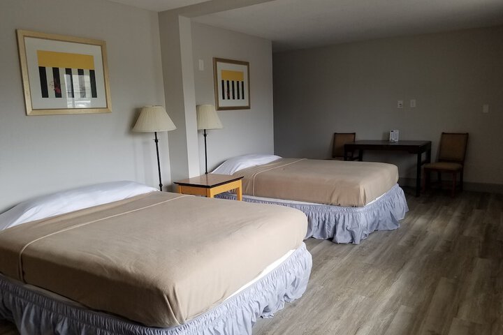 Room 12 of 32