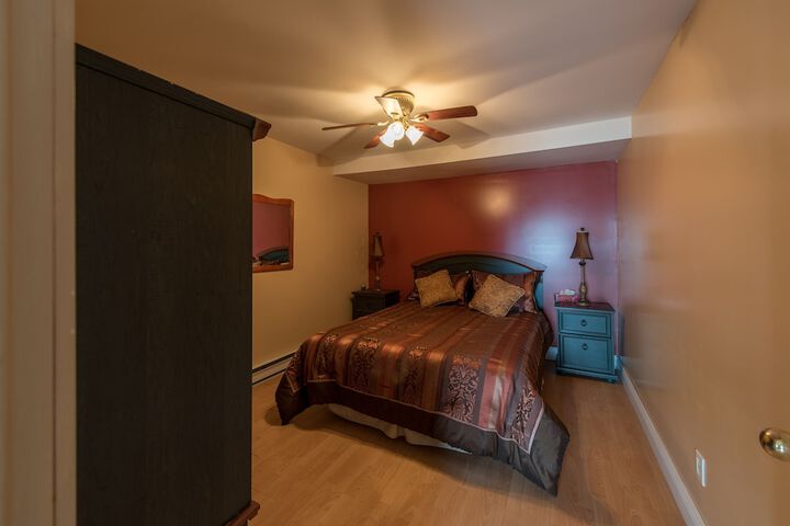 Room 11 of 44