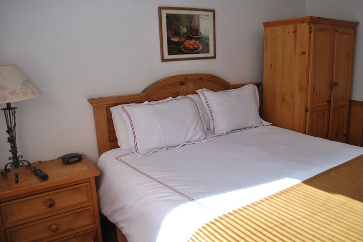 Room 33 of 62