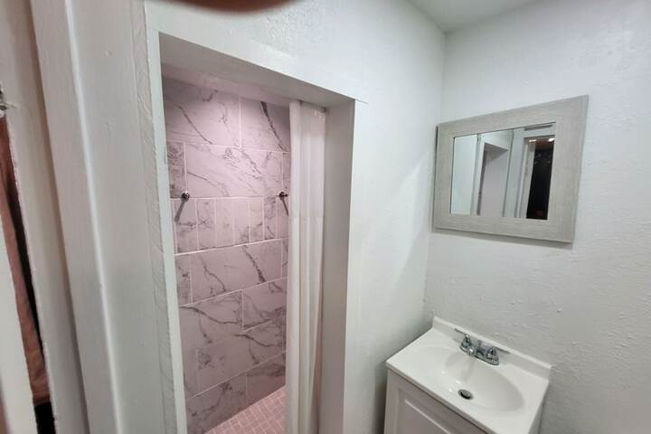 Room 57 of 98