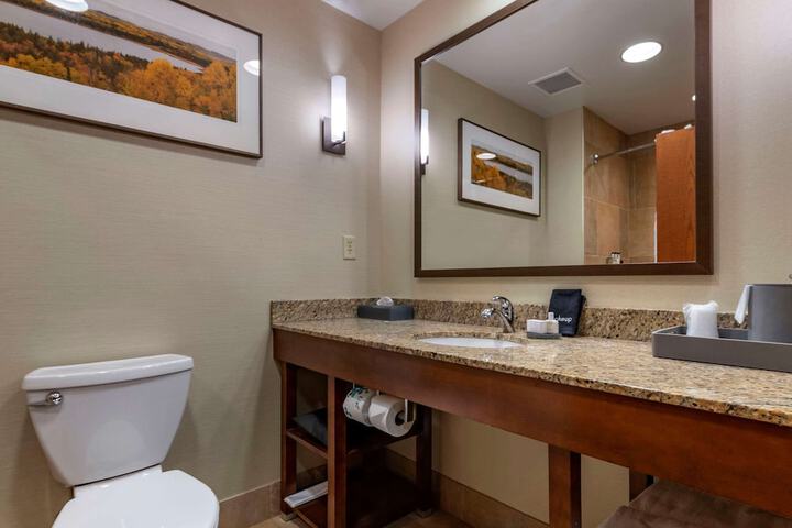 Lift Bridge Lodge an Ascend Collection Hotel