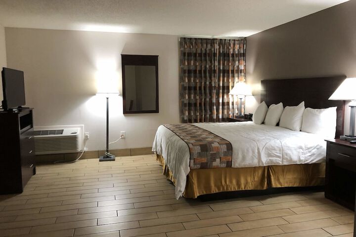 Room 29 of 38