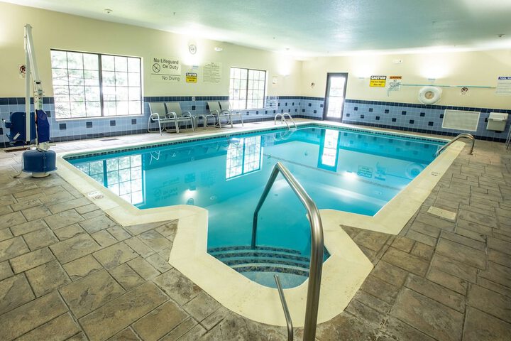 Pool 6 of 37