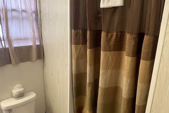 Room 162 of 213