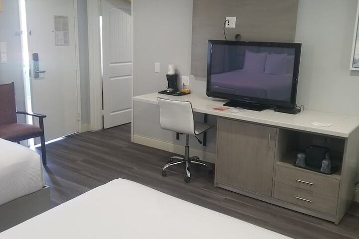 Best Western Orange Plaza