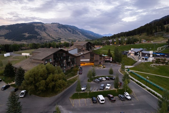 Hotel 4 of 84