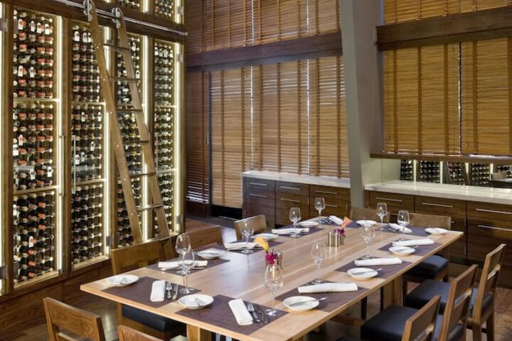 Dining 95 of 131