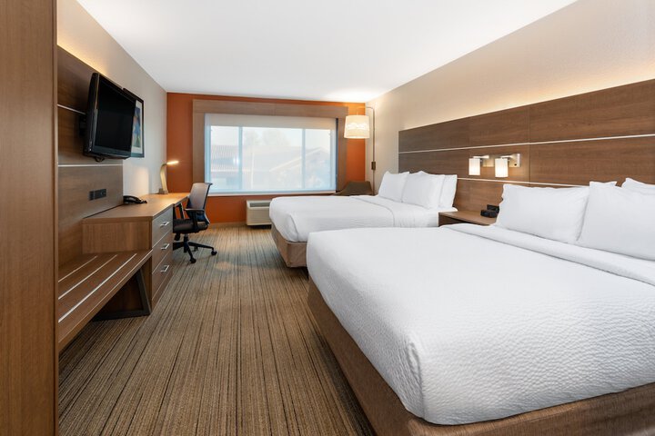Room 30 of 42