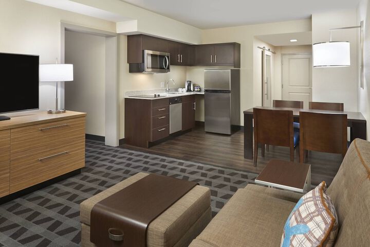 Room 16 of 53