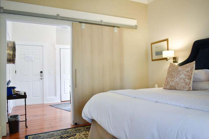 Room 21 of 43