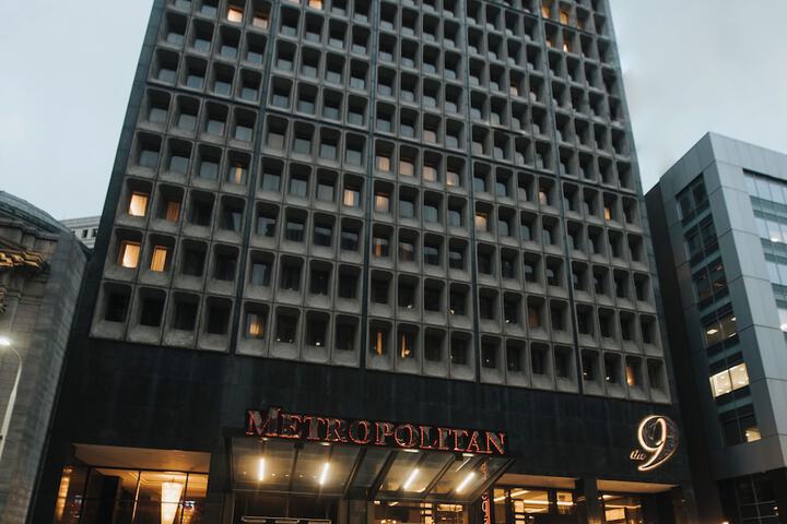 Metropolitan at the 9 Autograph Collection