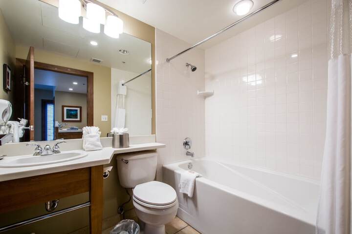 Room 128 of 261