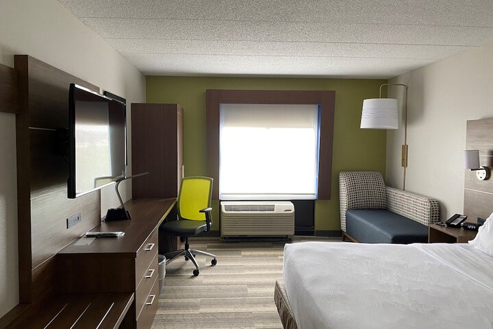 Room 20 of 40