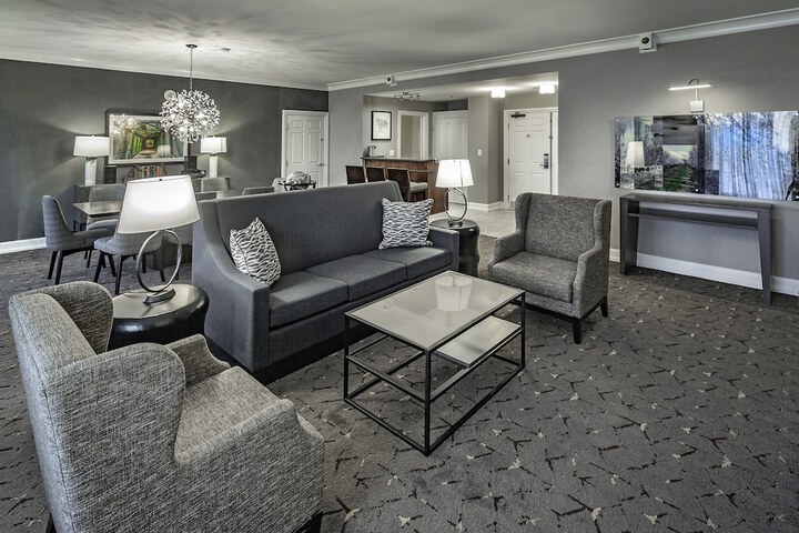 DoubleTree by Hilton Hotel Modesto
