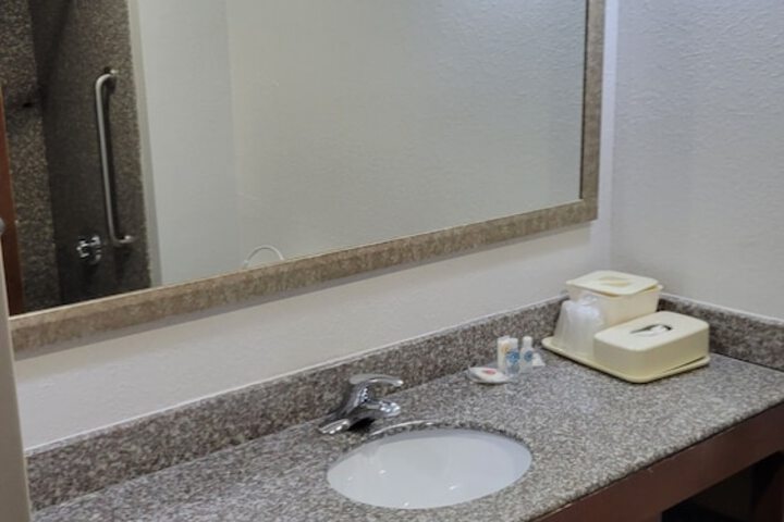 Room 60 of 69