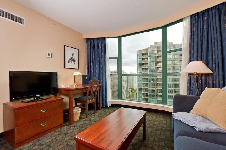 Room 25 of 54