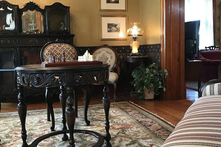 Room 22 of 83