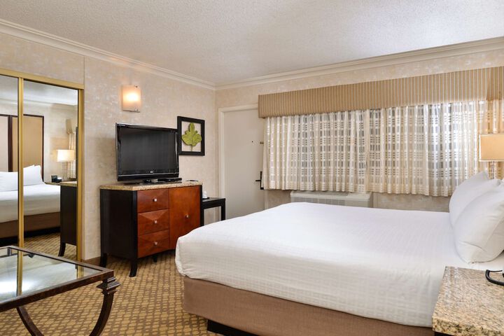 Room 16 of 81