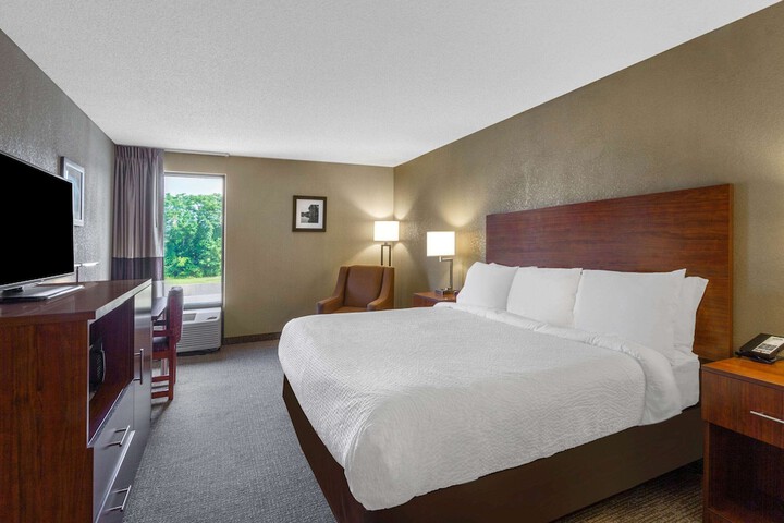 Room 9 of 22