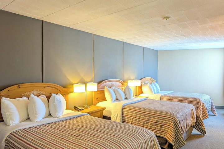 Confederation Place - Hotel