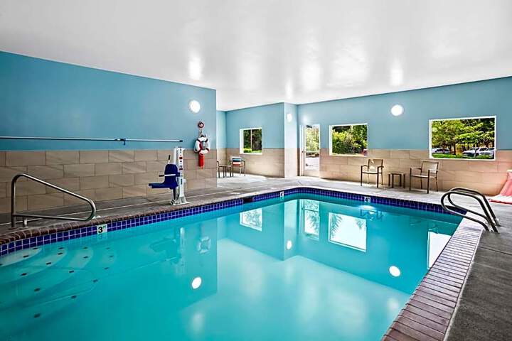 Holiday Inn Express & Suites Tumwater Olympia by IHG