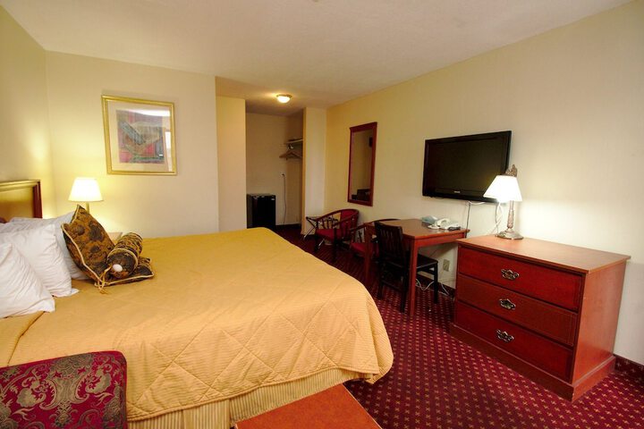 Room 53 of 70